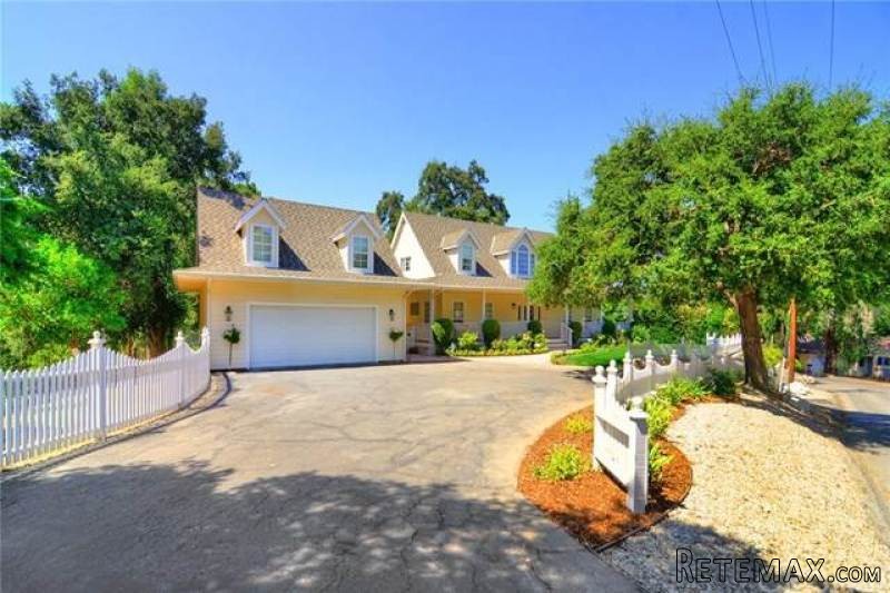 4819 Escobedo Drive | Woodland Hills.. - 2