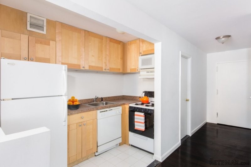 Condo - New York State - For Sale - 2