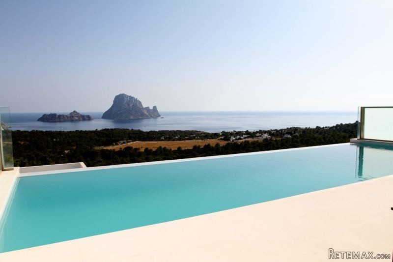 Apartment Infinity · Cala Carbo
