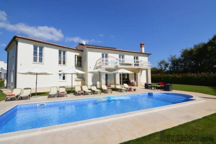 PREKRASNA NOVA VILA 350 m2 SA POGLEDOM NA MORE