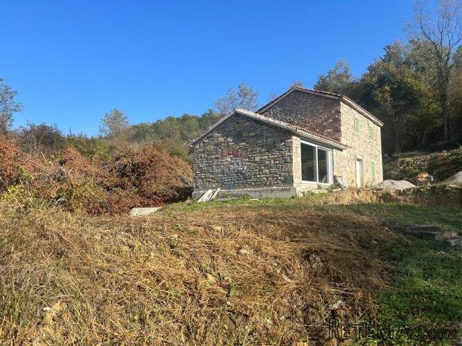 Istra, Belaj-Kamena kuća s velikom okućnicom u blizini dvorc - 3