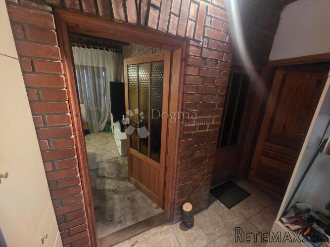 Vikendica s velikom okućnicom i šumom – mir i priroda na jed - 3