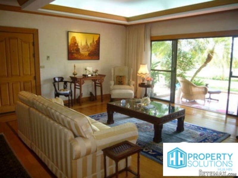 Tastefully Refurbished 2 Bed Condo At.. - 2