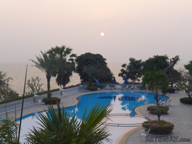Beachfront Duplex Penthouse Wong-Amart..