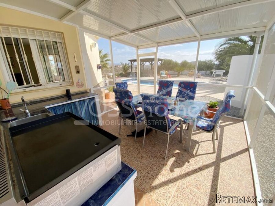 NEW & EXCLUSIVE TO VOSS HOMES - A lovingly presented, 3.. - 7