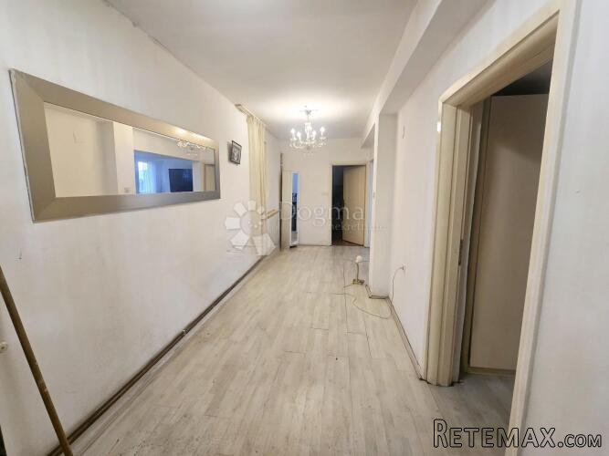 EXLUZIVNO U DOGMI- KUĆA SA DVA STANA