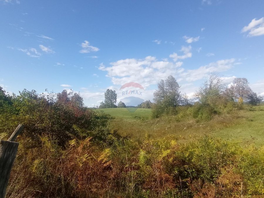 Slunj, teren u industrijskoj zoni 3498 m2 - 2
