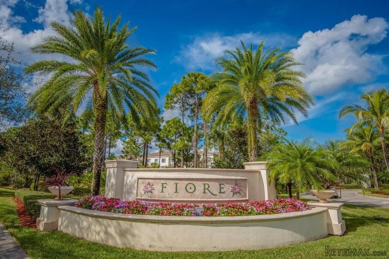 5204 Myrtlewood Circle E, Palm Beach.. - 2