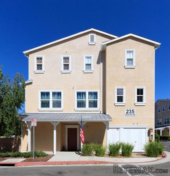 4 bedroom Apartment For Sale: 235 W..