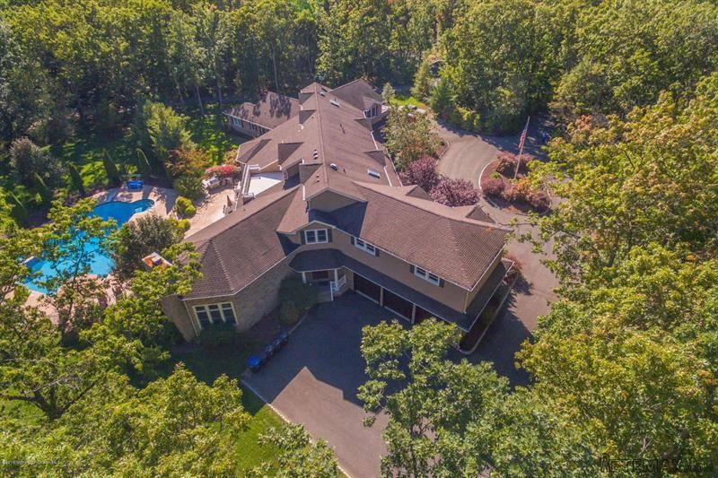 8 bedroom Detached House For Sale: 1800.. - 2