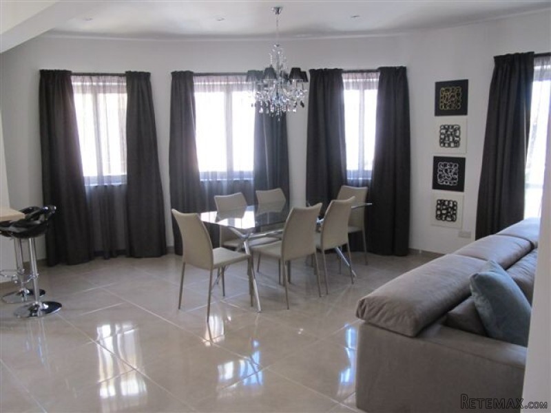 Flat, Luxurious Finish