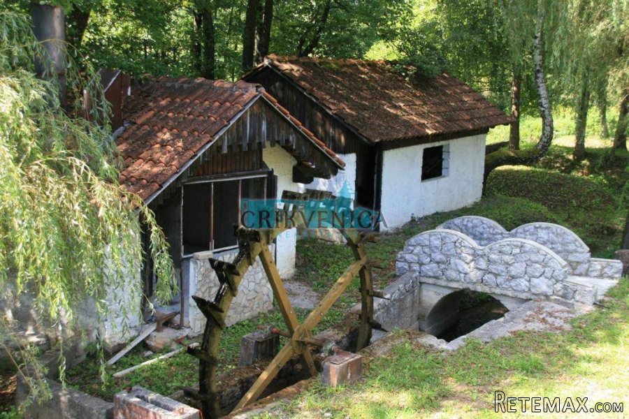 Ugostiteljsko-stambeno imanje uz potok i stari mlin