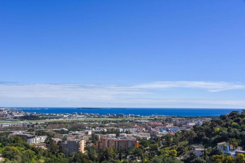 3 Bedroom Apartment For Sale In..