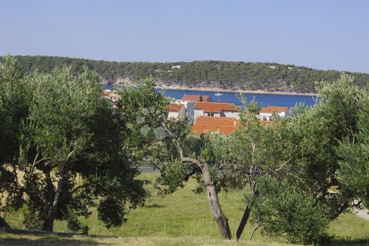 OTOK RAB KUĆA SA 5 APARTMANA - 3