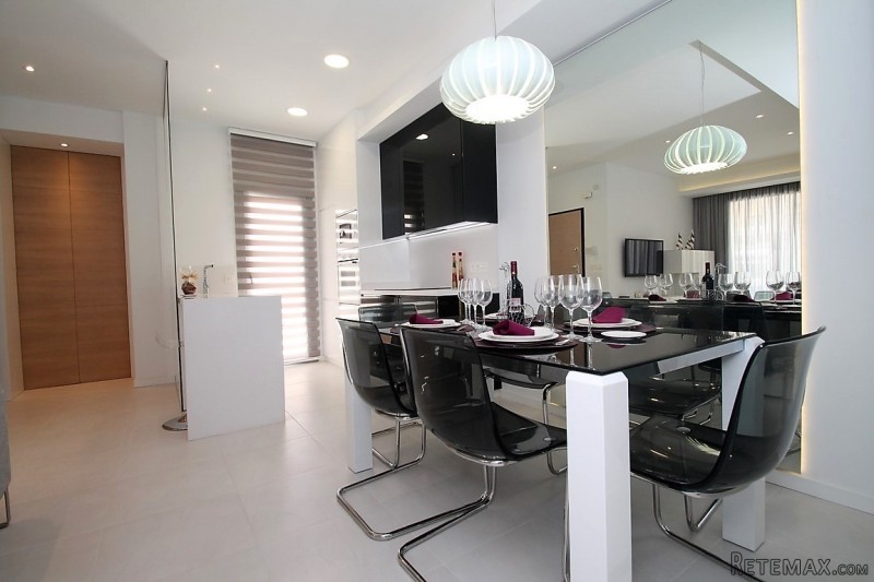 2 bedroom, 2 bathroom Apartment, (build.. - 2