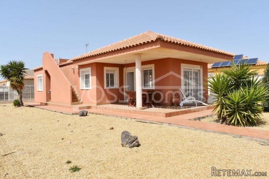 NEW & EXCLUSIVE TO VOSS HOMES - A modern, homely, well..