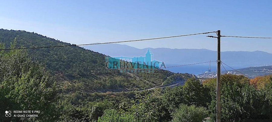 Križišće, građevinski teren sa pogledom