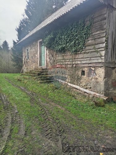 Plešce, autohtona kuća za kompletnu adaptaciju - 2
