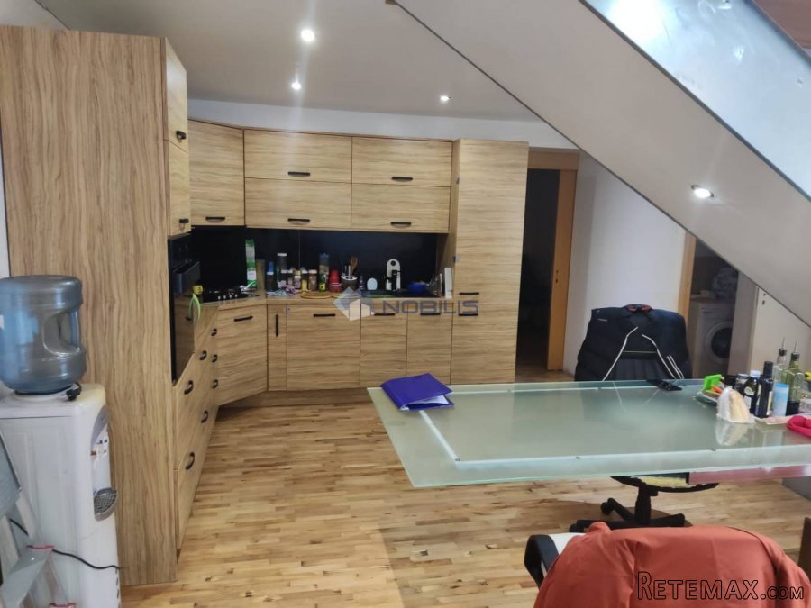 Zagreb, Centar, Palmotićeva, Kuća u dvorištu 108m2-dvoetažna
