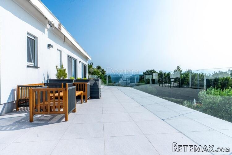 MODERNO opremljena ★★★★★ Villa s bazenom i panoramskim pogl - 3