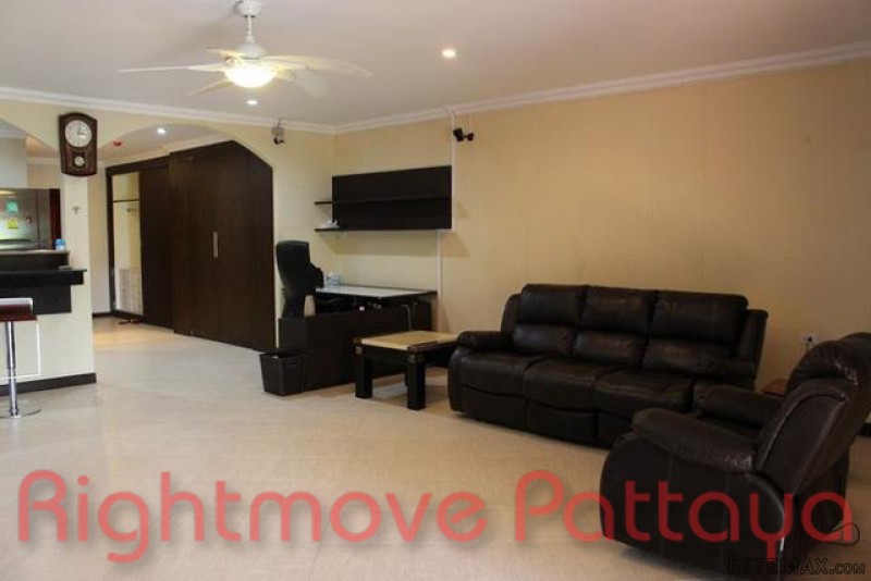 1 Bedroom Condo for sale in Pratumnak -.. - 2