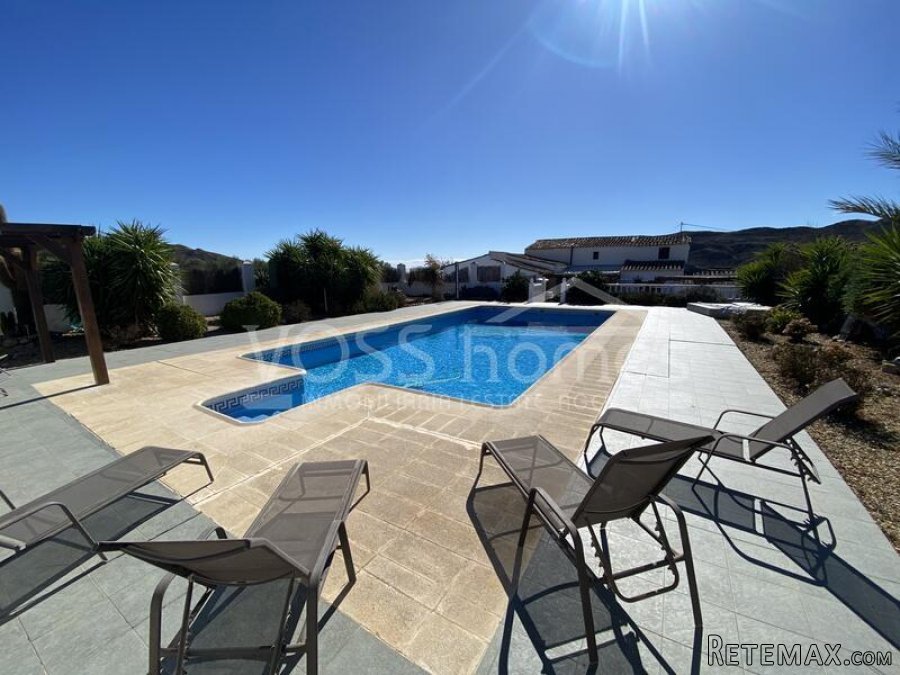 EXCLUSIVE TO VOSS HOMES - AN UP AND RUNNING B&B / GUEST.. - 4
