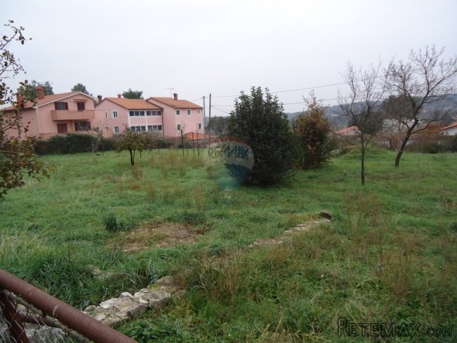 Pula okolica građevinsko zemljište na blagoj padini - 3