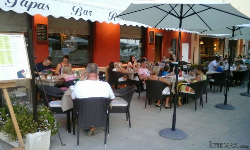 Beautiful restaurant close to the beach..