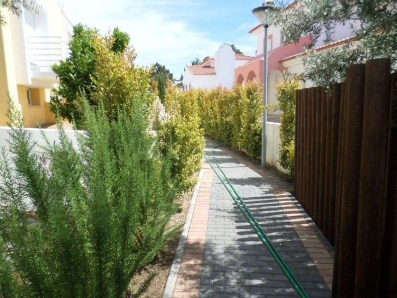 NEW 4+1 BEDROOM HOUSE in closed.. - 2