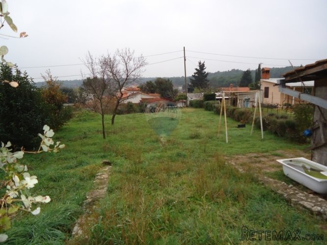 Pula okolica građevinsko zemljište na blagoj padini - 2