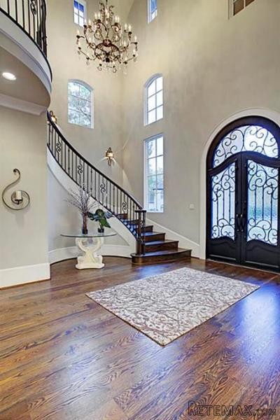 6 bedroom House For Sale: 1 Saddlehorn.. - 2