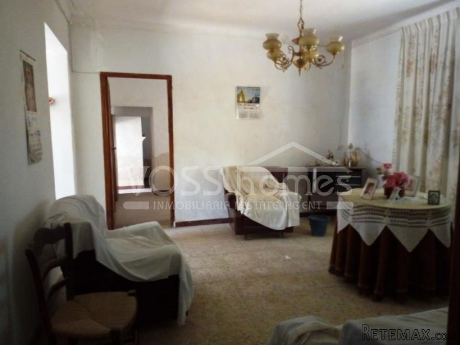 Huge country house with garage of approx 250m2 and.. - 11