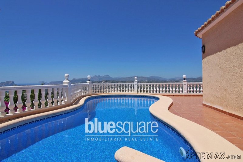 Stunning large villa with panoramic sea..