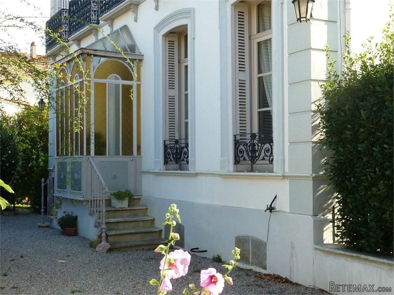 Charming Maison De Maitre With Garden..