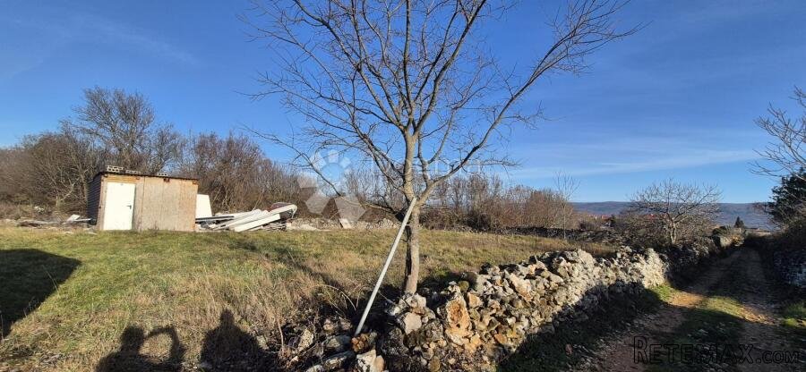 Građevinsko zemljište sa Građevinskom dozvolom 3 km od mora