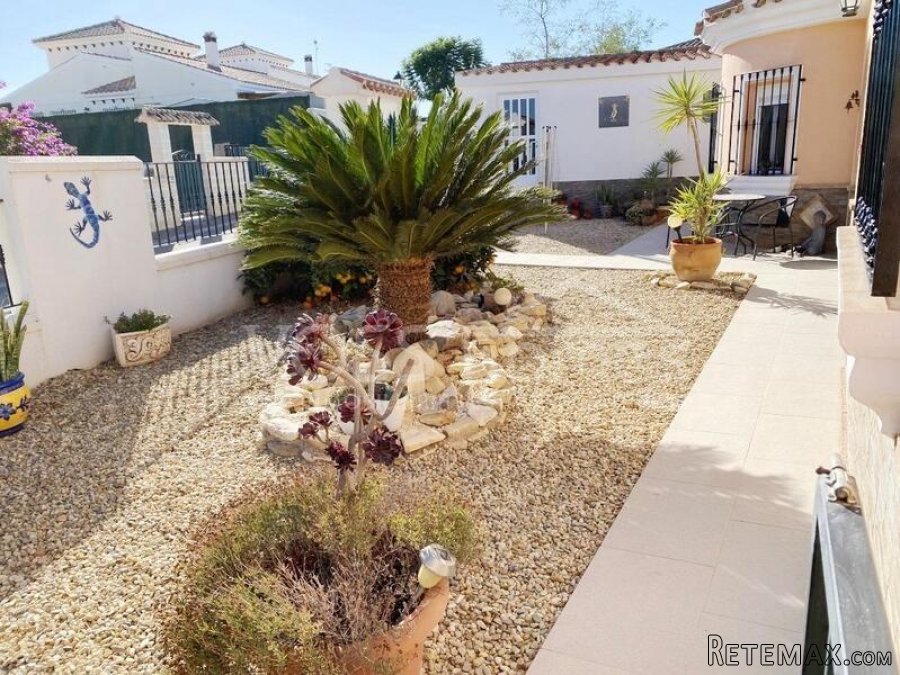 NEW & EXCLUSIVE TO VOSS HOMES - A spacious, lovingly.. - 15