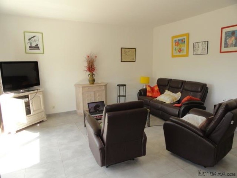 Beautiful And Modern Villa Comprises Of.. - 2