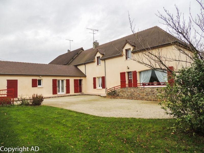 Traditional Farmhouse With Garden..