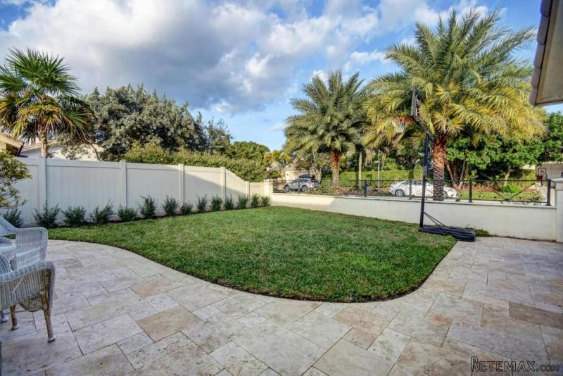 829 Camino Gardens Lane, Boca Raton, FL.. - 2