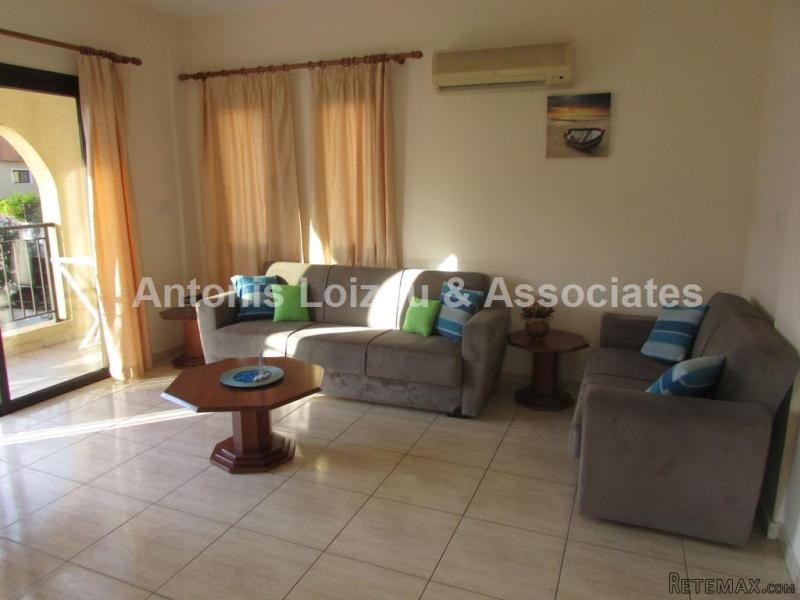 3 Bed Detached House with Guest Annex - 2