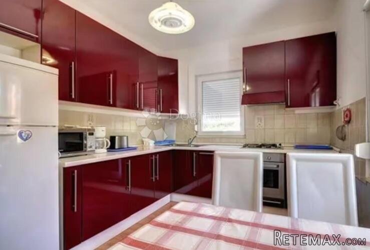 Banjole – apartmanska kuća s bazenom, 4 apartmana i solarnom - 3