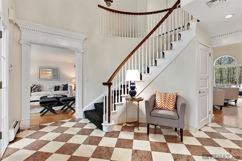 5 bedroom House For Sale: 12 Hemlock.. - 2