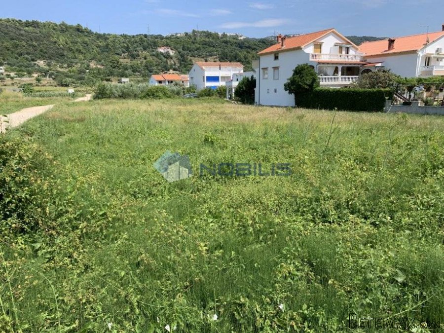 Rab, Mali Palit - građevinsko zemljište 2.082m2, 200m od m..