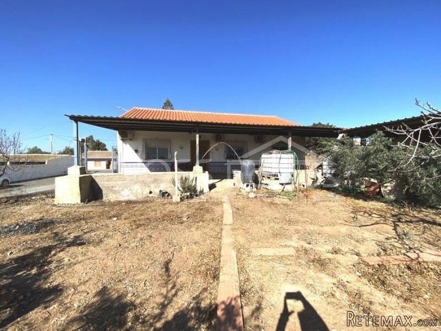 NEW EXCLUSIVE LISTING TO VOSS HOMES - A large 3 bedroom.. - 5