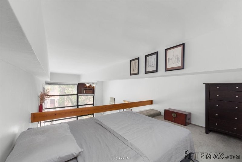 Condo - New York State - For Sale - 2