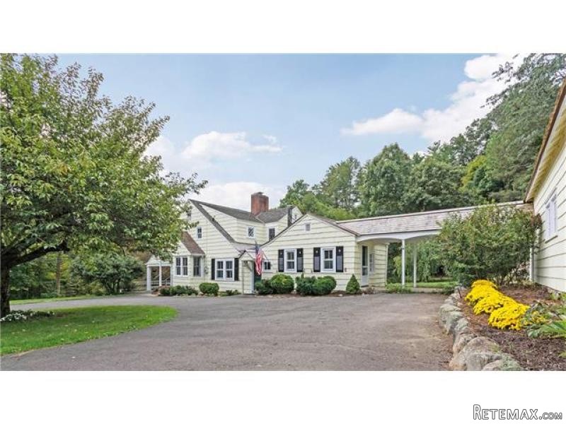 6 bedroom House For Sale: 4 BEACON HILL.. - 2