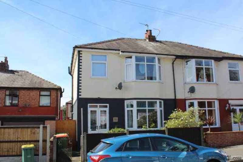 3 bedroom, Semi-detached House house..