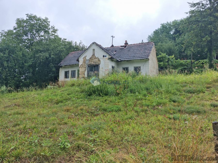 Donja Voća, kuća gosp. zgrade, voćnjak i šuma