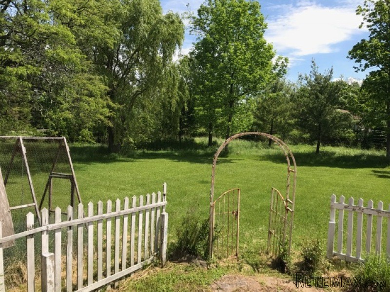 1645 South Creek Rd Derby, NY, 14047..