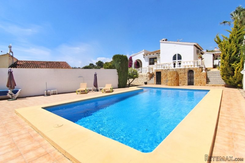 4 bedroom Villa within walking distance.. - 2